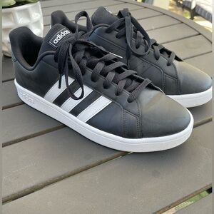 Adidas Grand Court Base Sneakers – Men’s 10.5 (Worn Once)